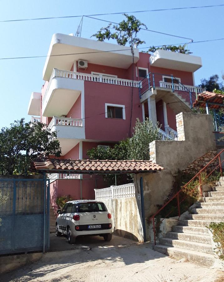 Vila Jakupi * Sarande