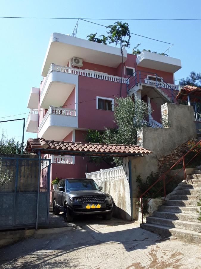 Vila Jakupi Sarande